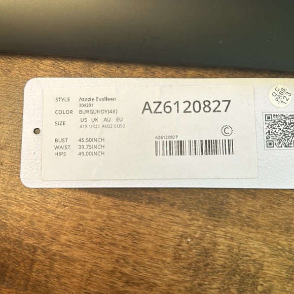 Azazie evalleen in burgundy - Picture 5 of 5